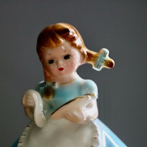 Vintage Josef Originals Housekeeper Figurine, Cute Pigtail Girl drying a Kitchen Dish, Collector Gift, Grannycore Kitsch, Housekeeping Girl