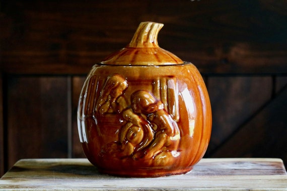 Vintage Peter Pumpkin Eater Cookie Jar, Rustic Kitchen, Canada