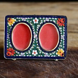 Vintage Miniature Micromosaic Double Picture Frame, Small Space Decor, Mini Inlaid Floral Mosaic Rectangle Photo Frame with 2 oval openings