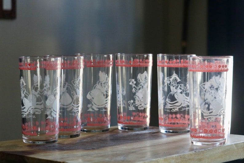 Vintage Pink Tulip and Dutch Girl Tumblers, Retro Kitchenalia, Cute Mid ...