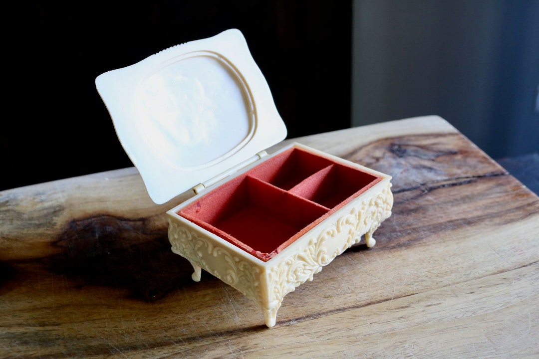 Vintage Celluloid Jewelry Box, Kitschy Vanity Decor, Hinged Ivory Color ...