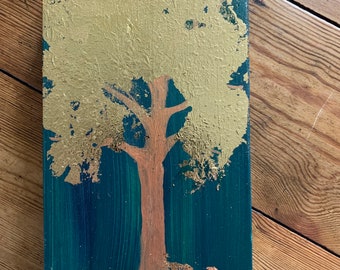 Houten kist Blauw en groen vloeiend kunstwerk met bladgoudboom 20 bij 15 cm