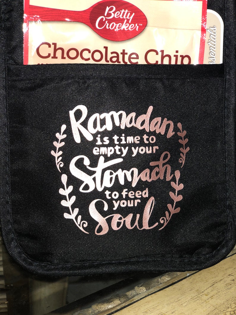 Customized Ramadan pot holder oven mitt gift set image 5