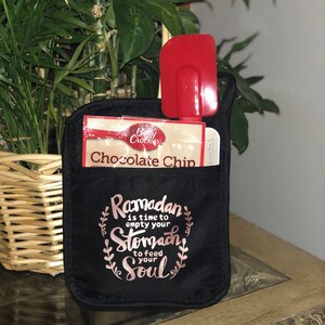 Customized Ramadan pot holder oven mitt gift set image 6