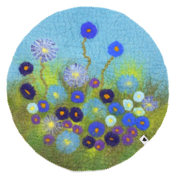 Sitzauflage, blaue Blumen, gefilzt, feine Merinowolle, 36 cm Durchmesser