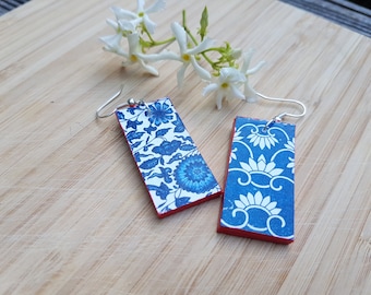 Blue & White Chinoiserie earrings - very light, wooden, stylish, rectangular earrings