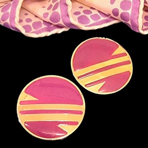 Vtg 80s Post Modern Mauve Pink Gloss Enamel and Gold Geometric Round Disk Earrings Clip-On