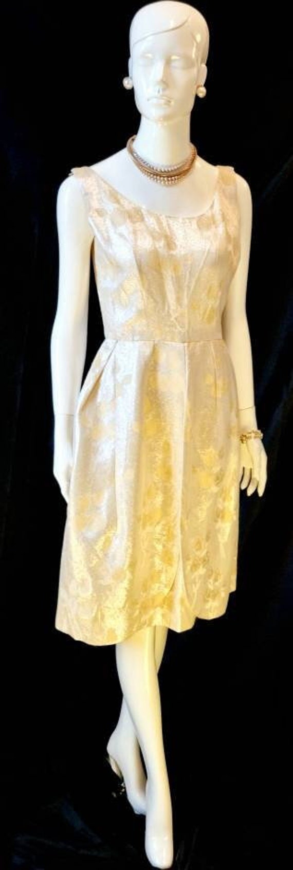 Vtg 1950s Cream silk lurex lamé opalescent damask… - image 3