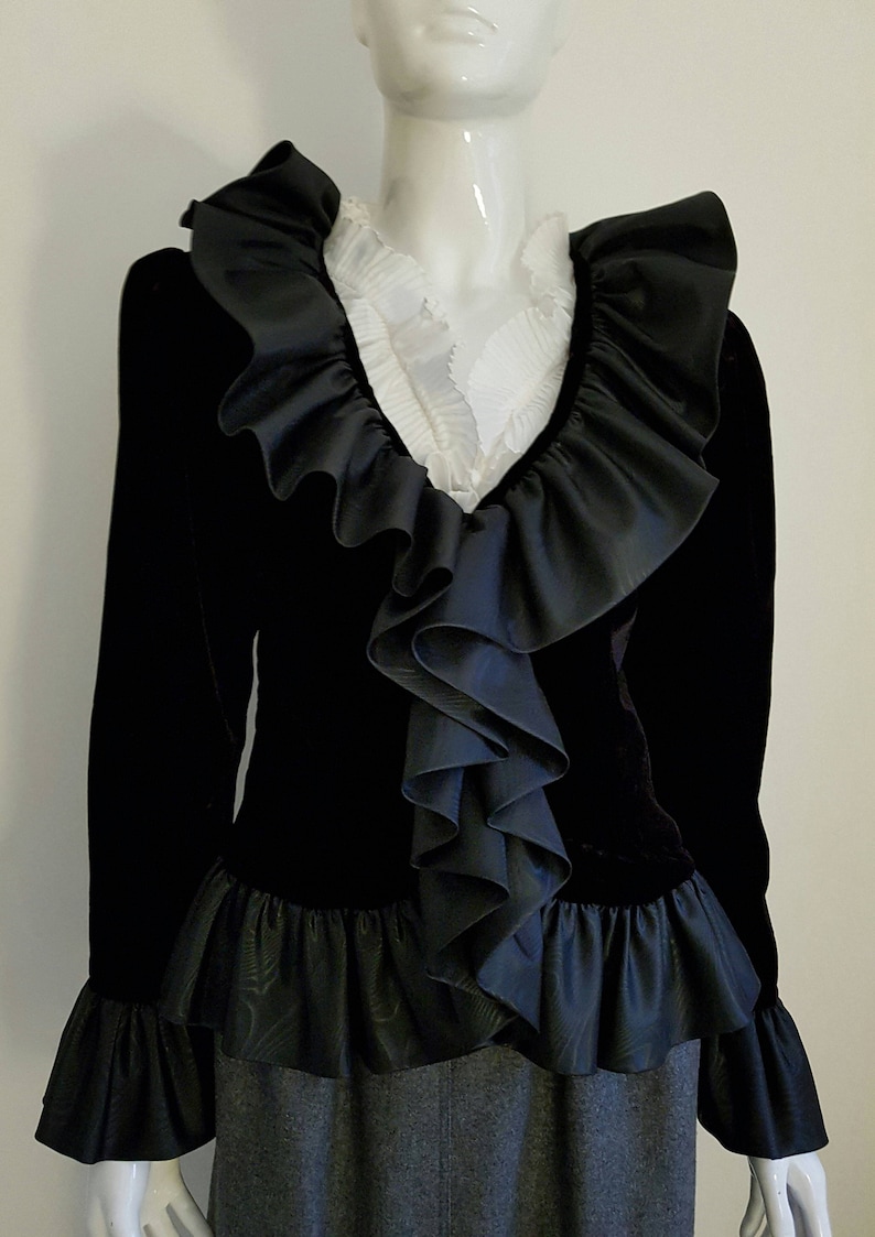 Vintage 60/'s LEON HASKIN Darkest Burgundy Velvet /& Black Silky Ruffle Evening Jacket with Shot Taffeta Look Ruffled Collar Trim and Cuffs