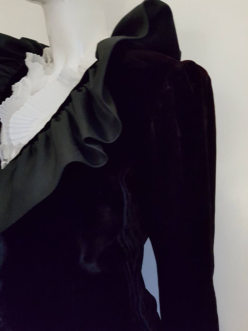 Vintage 60/'s LEON HASKIN Darkest Burgundy Velvet /& Black Silky Ruffle Evening Jacket with Shot Taffeta Look Ruffled Collar Trim and Cuffs