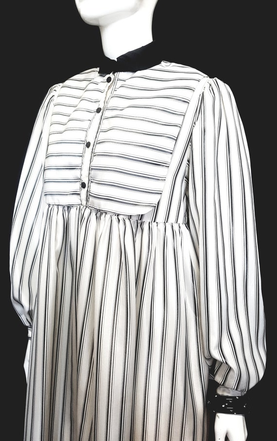 Vtg. 70’s Rare PRUE ACTON Australia B & W Stripe E