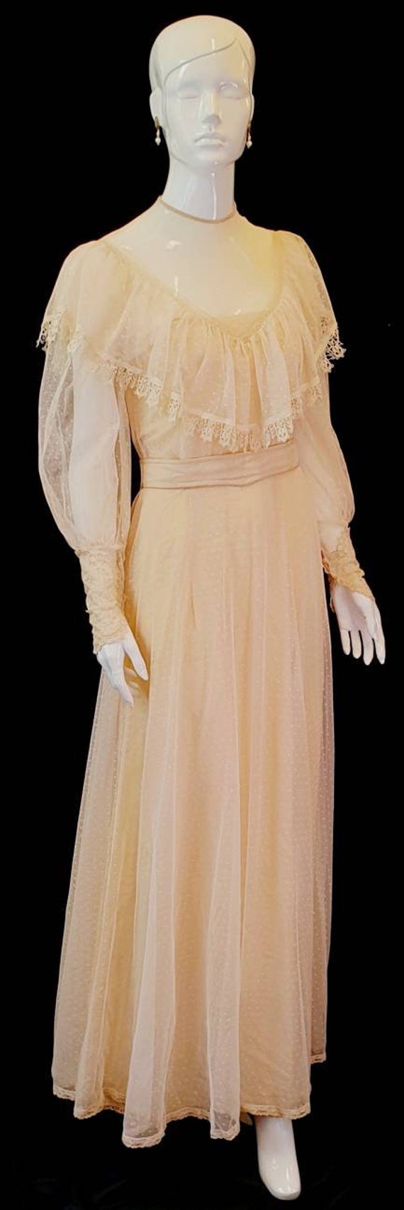 Vtg 30s Blush Pink Fine Tulle w Antique Lace Roma… - image 3