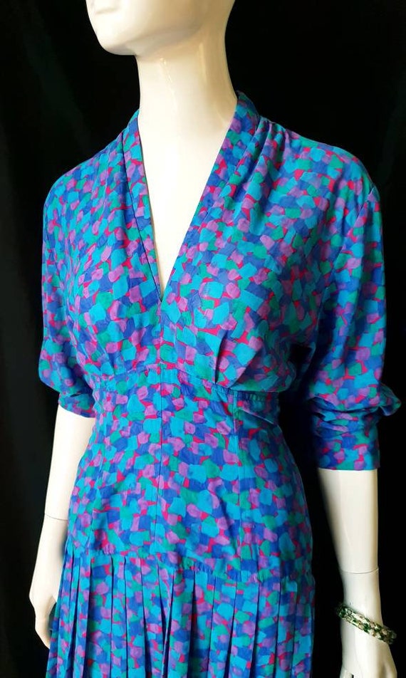 Vtg 70s does 40s PRUE ACTON Vivid Violet, Blue, G… - image 6