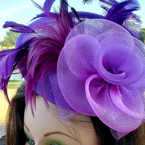 Purple Violet Sinamay Fascinator.  Derby Race Bridal Church Hat. Purple Wedding Mini Hat. Costume Feather Hair Clip Head Accessory.Headpiece
