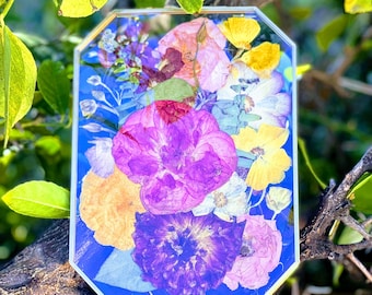 Wedding Bouquet Preservation: Pressed Flower Glass Frame Decor