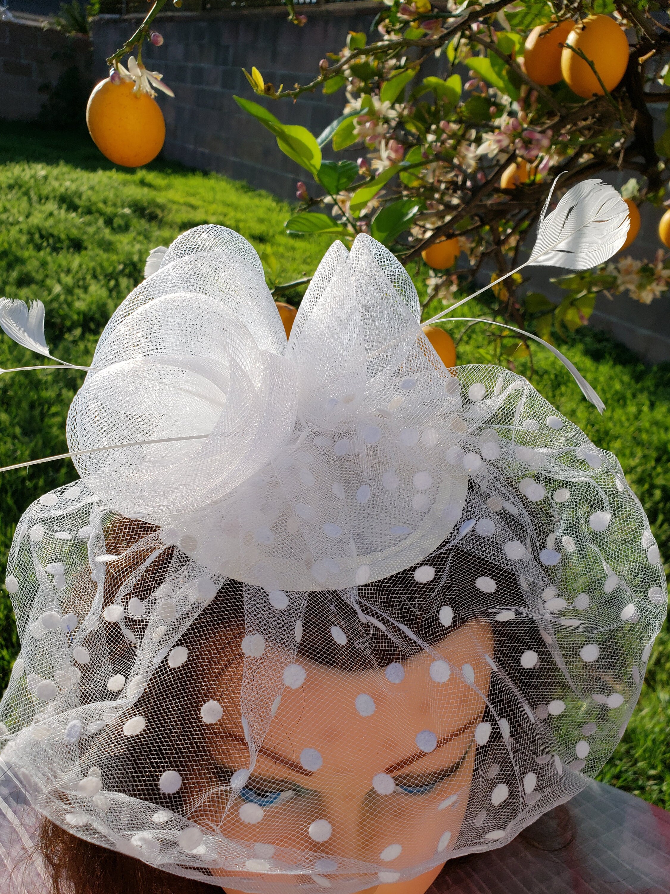 White Feather Lace Veil Hat Fascinator Clip and Headband. Veil Fascinator Hat 50s Wedding Veil Mesh Lace Headband with  main image 4