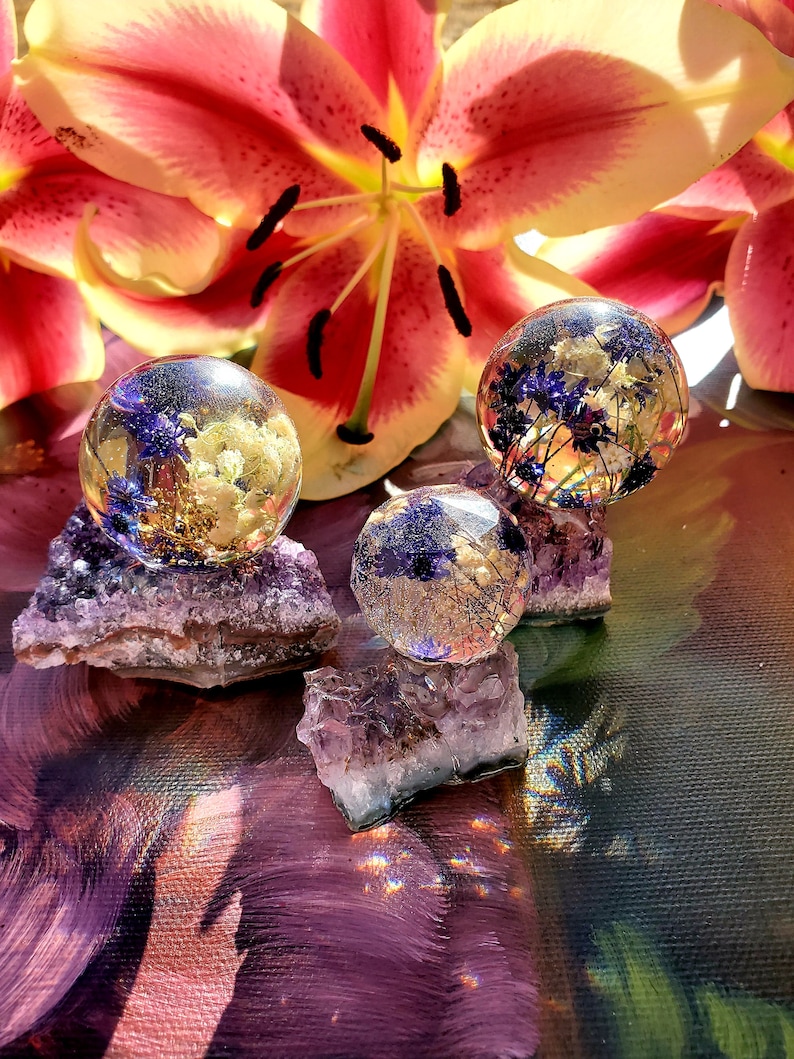 Resin Paperweight Orb Sphere with a real flowers in on a real Purple Amethyst Cluster stone stand Meditation Healing Stones Chakras Keepsake