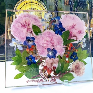 Custom Pressed Wedding Flower Resin Frame: Floral Keepsake