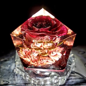 Preserved Red Rose Resin Lamp: Handmade Crystal Point Keepsake