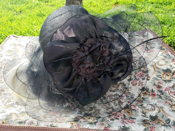 Black Tulle Breathable Women Summer Sun Hat Kentucky Derby Polyester Feather Wide Brim Floral Women Hats Wedding Fascinators