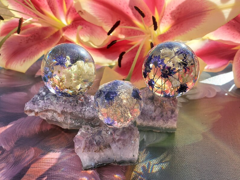 Resin Paperweight Orb Sphere with a real flowers in on a real Purple Amethyst Cluster stone stand Meditation Healing Stones Chakras Keepsake
