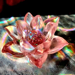Haustier Verlust Kummer. Memorial Resin Blume Lotus Papierbeschwerer Andenken.Memorial Sympathie mit Haustier es Esche. Haustier Erinnerung. Hundekatze Asche in Resin.