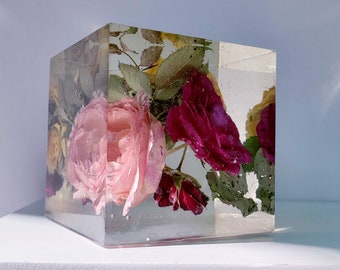 Wedding Flowers Preservation Resin Cube. Keepsake Sweet memories of your wedding, anniversary.