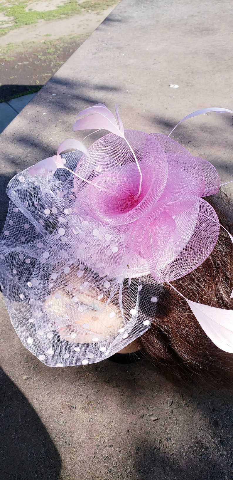 Wedding Tea Party Mini Hat.Costume Feather Bird Cage Veil Hair Clip Head Accessory.Headpiece Pink Fascinator Derby Race Bridal Church Hat
