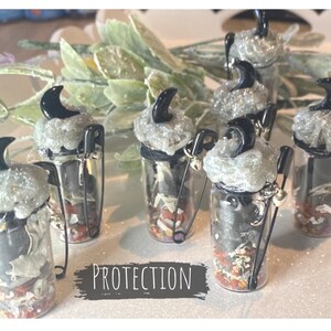 Schutzzauberglas. Obsidian Mond.Salze.Lava.Schwarzer Turmalin.Schwarzer Lava Schädel.Sicherheitsnadel Magie.Charms.Amulett. Talisman.Altar.Auto.Schmuck