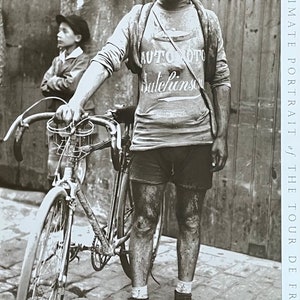 Cartaz da exposição Tour de France - Um escravo da estrada - Adelin Benoit - arte decorativa - fotografia em preto e branco - impressão artística