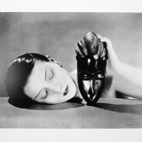 Affiche de l'exposition Man Ray - Noir et blanche - photographies noir et blanc - artiste du musée - impression d'art