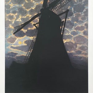 Puede incluir: Una impresión de "Windmill in the evening, c. 1916" de Piet Mondrian. La obra de arte muestra una silueta oscura de un molino de viento contra un cielo nublado con una luna llena. El texto en la parte inferior dice "Windmill in the evening, c. 1916 Piet Mondrian Haags Gemeentemuseum."