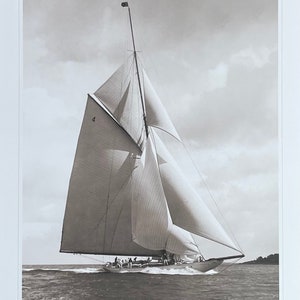 Cartel de exposición de yates de vela - Velero - océano - mar - regata - impresión de arte - fotografía en blanco negro - litografía offset