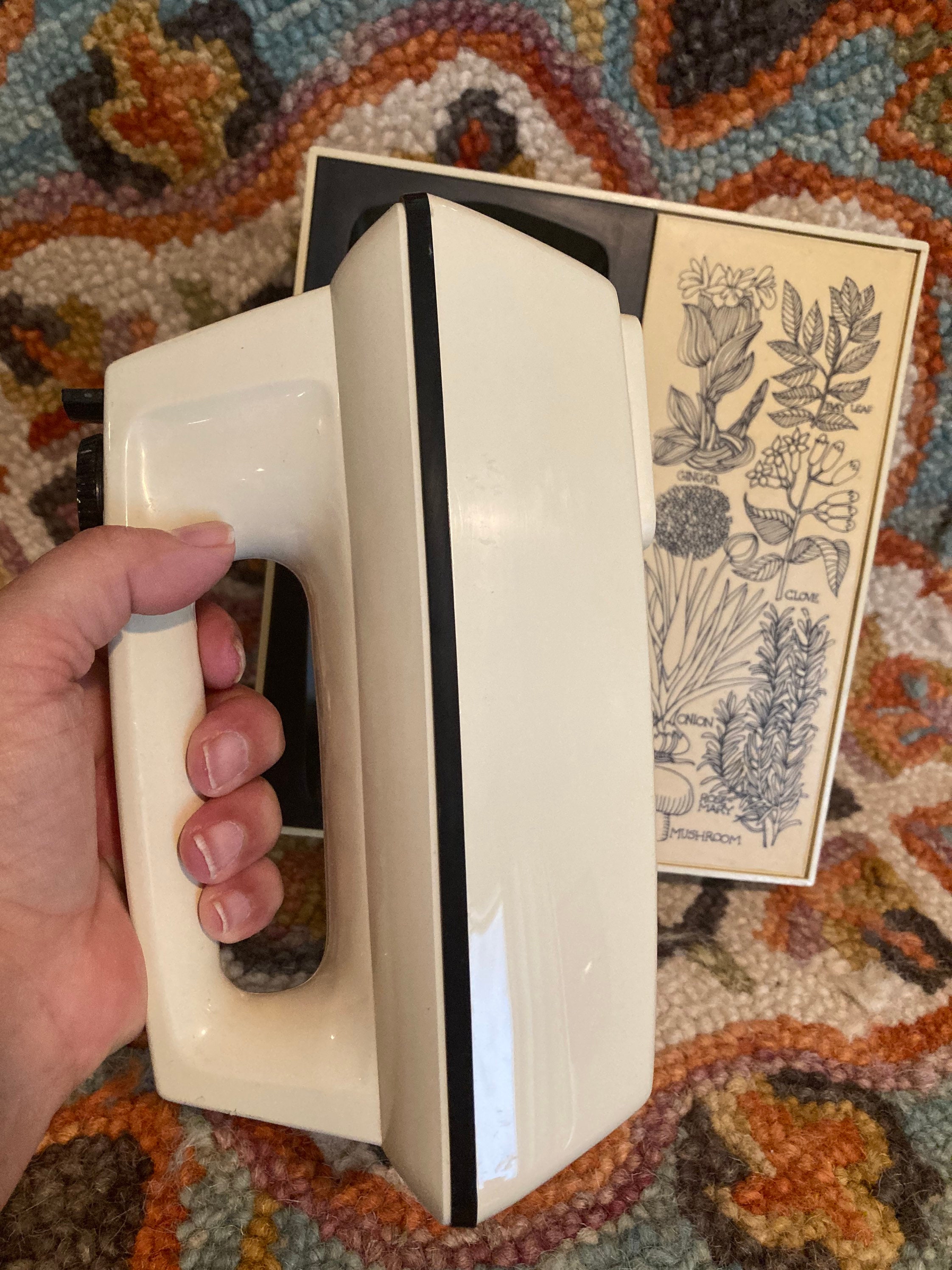 Vintage Sears Hand Mixer / Vintage Hand Mixer / Kitchen Kitsch