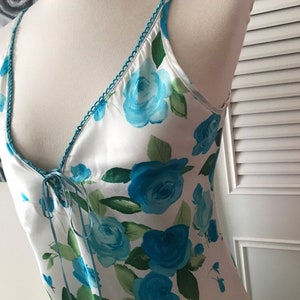 Vintage Boudoir 1980s / Vintage California Dynasty / Blue Floral Night Slip image 6