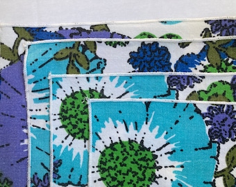 Vintage Mod Floral Napkins: 1960s Blue & Green Set of 4