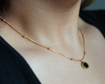 Gold Minimal Chain with Pendant