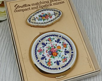 Stratton Convertible Powder Compact & Lipview Mirror Boxed Set ~ White Enamel with Flowers in a Blue and Gold Border