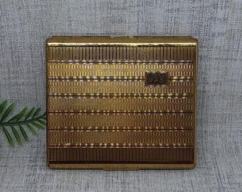 Stratton Cigarette Case in Silver Tone With an Engine Turned Lid