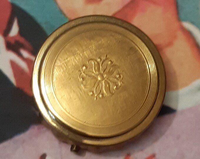 Kigu Pocket Ashtray With an Engine Turned Patterned Lid Etsy