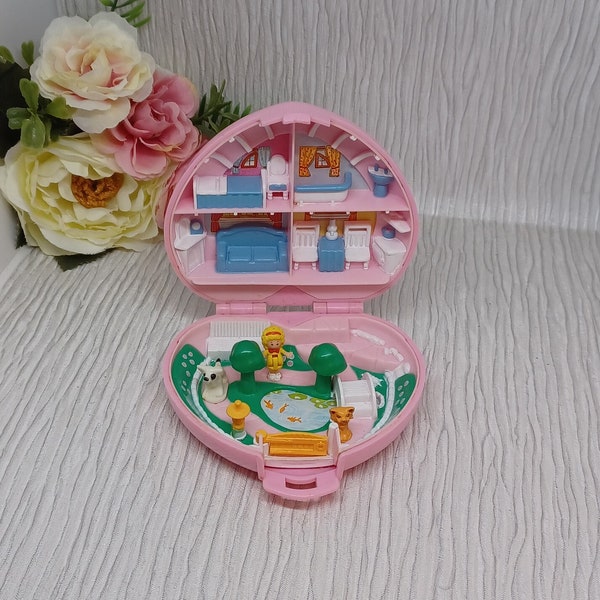 Polly Pocket Polly's Country Cottage Compact in Pink ~ 100% Complete ~ Bluebird 1989