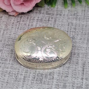 Sterling Silver Pill Box with Etched Pattern Lid ~ Snuff Box ~ Keepsake Trinket Patch ~ 1989 Joseph Smith & Sons