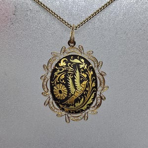 Pendentif Or De Tolède Damascène - Oiseau Fleurs Feuilles, Noir Et Doré, Vintage, Occasion