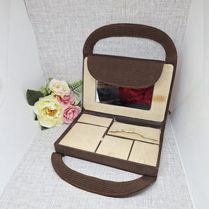 Vintage feestetui van bruin corduroy met spiegel Compacte rouge-kamdelen ~ Minaudière Vanity Carry-All ~ Antieke portemonnee