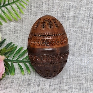 Carved Coquilla Nut Egg ~ Rosary Case ~ Thimble Holder ~ Pomander ~ Corozo Nut