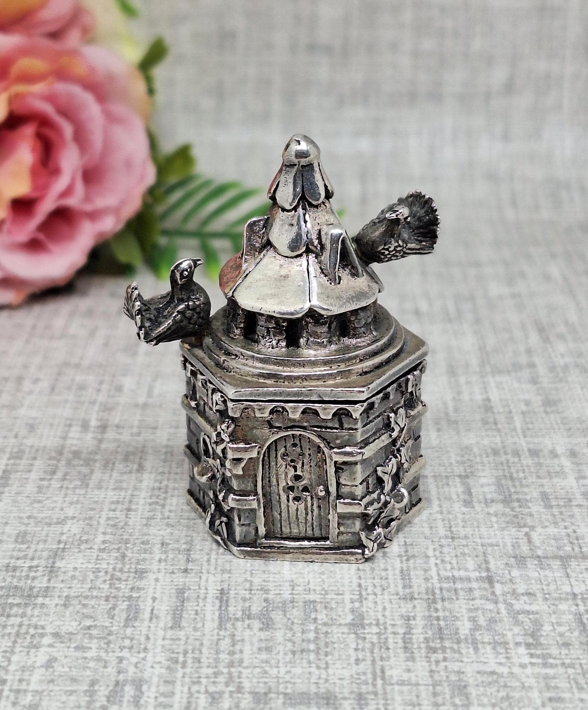 Silver Scene Box - Etsy Canada