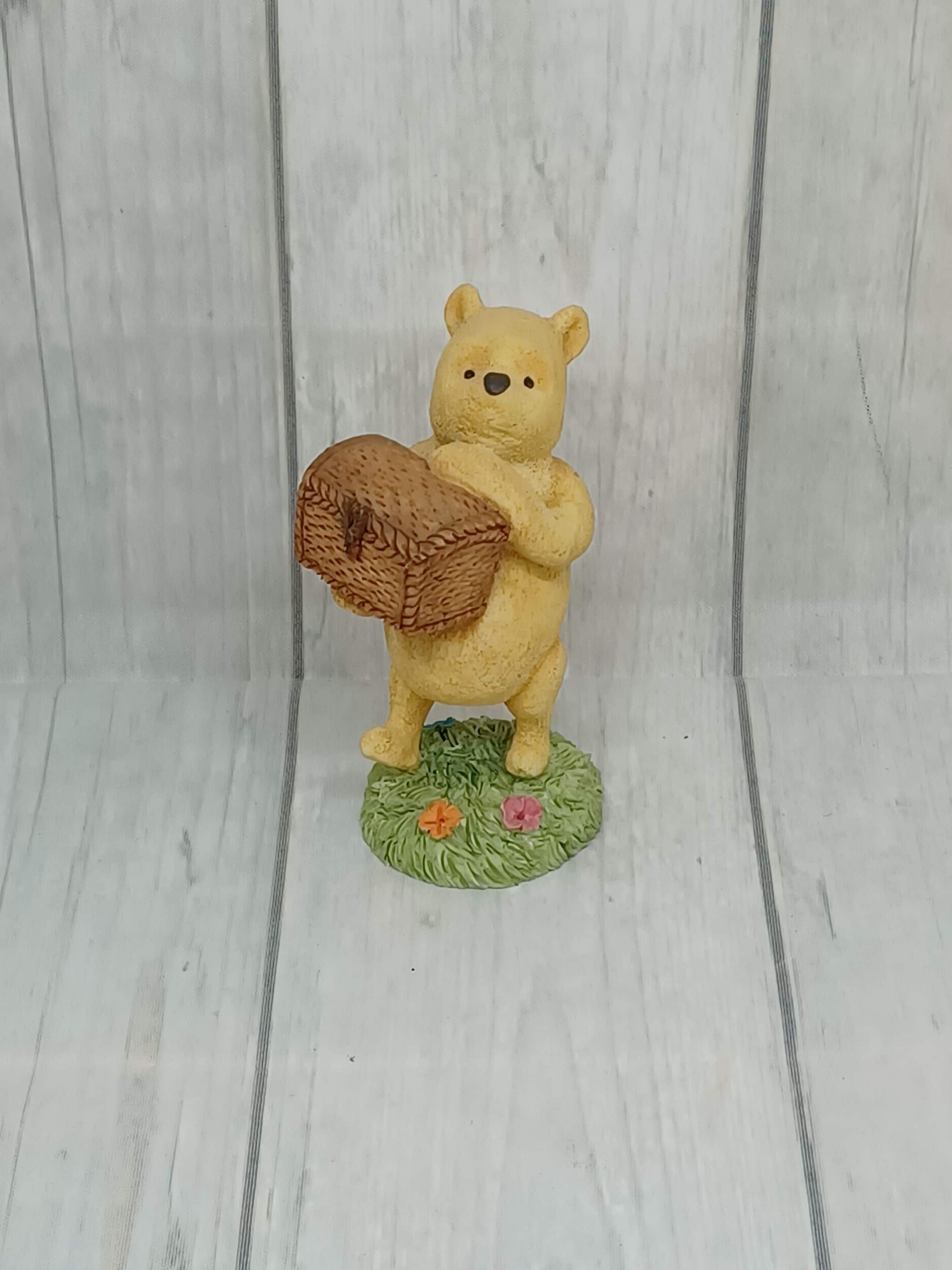 クラシックプー　置物　3個セット　ボーダーファインアーツ社 Border Fine Arts Pooh Figurine - Etsy