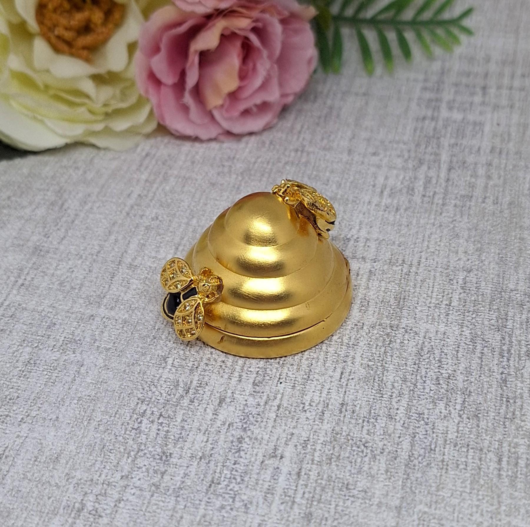 Estee Lauder Beehive Solid Perfume Compact in Gold Tone with 2 Bees ~ 'Beautiful' Solid Perfume ~ 1998