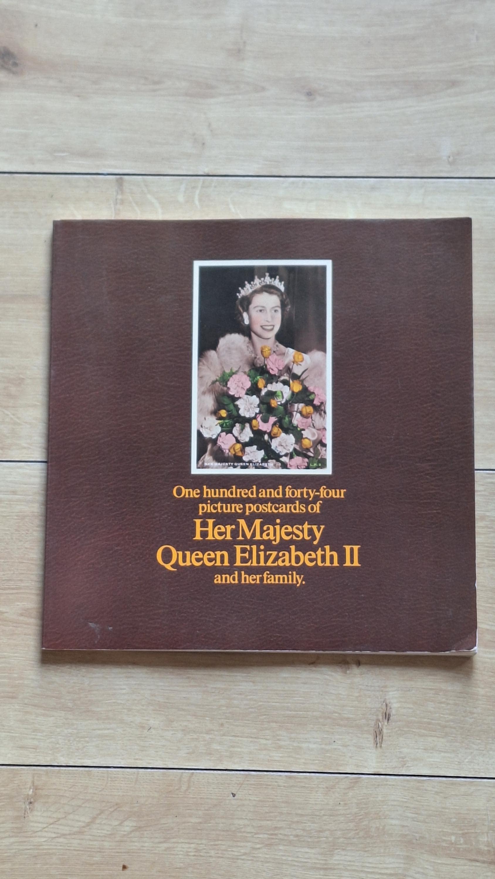 QUEENELIZABETH2 絵葉書 キ－ホルダ－ RAZOR 写真1990年 il_fullxfull.7246549204_pa9b.jpg