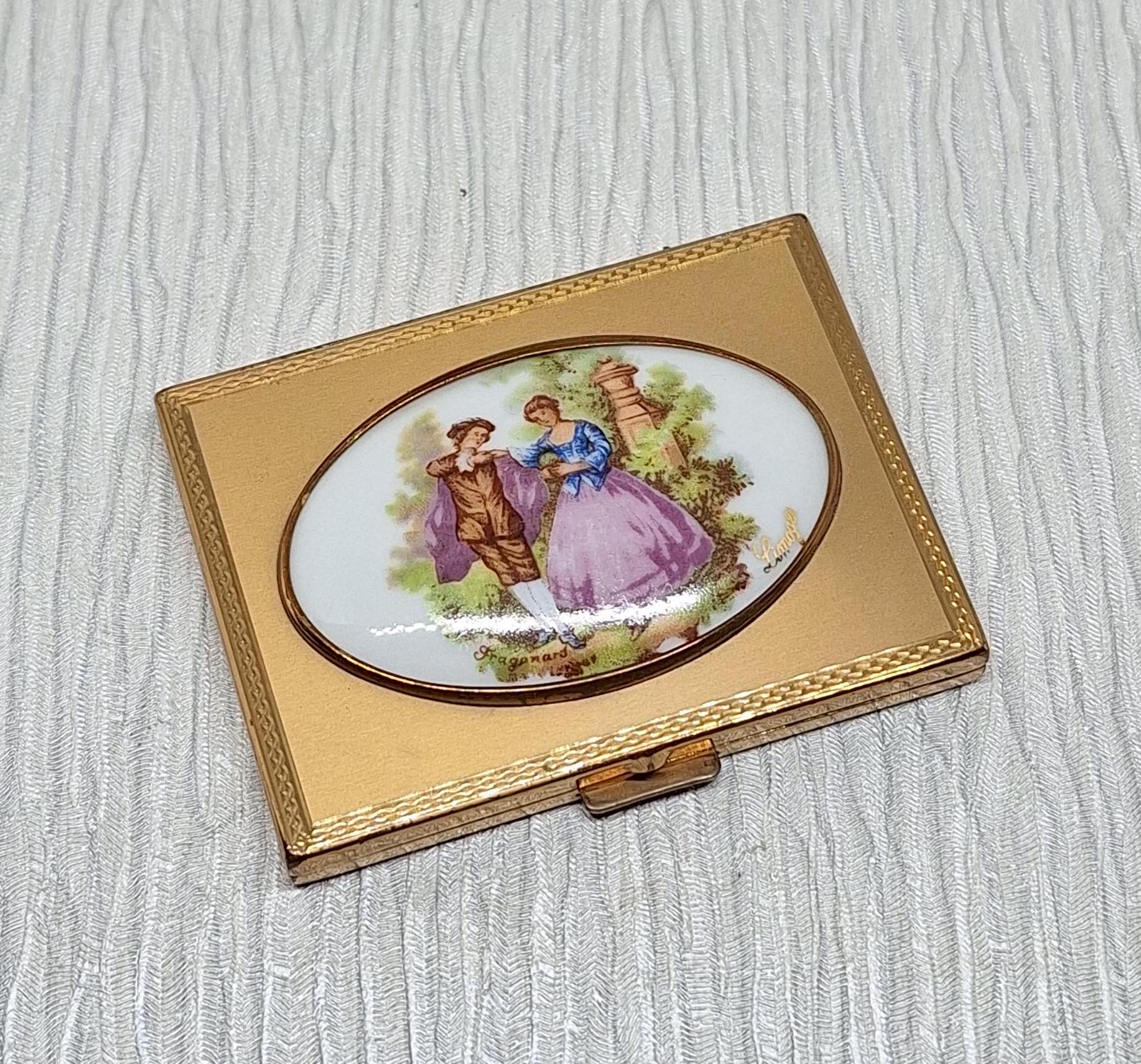 Patrys Compact ~ Lomoges Porcelain Insert with a Fragonard Romantic Couple ~ Vintage French Powder Compact